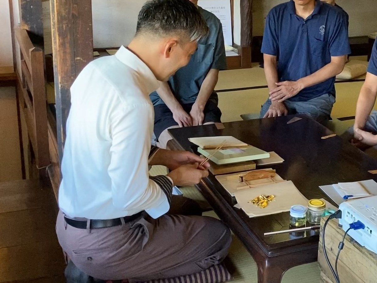 金沢箔 「箔移し仕事の実演」とお話 1